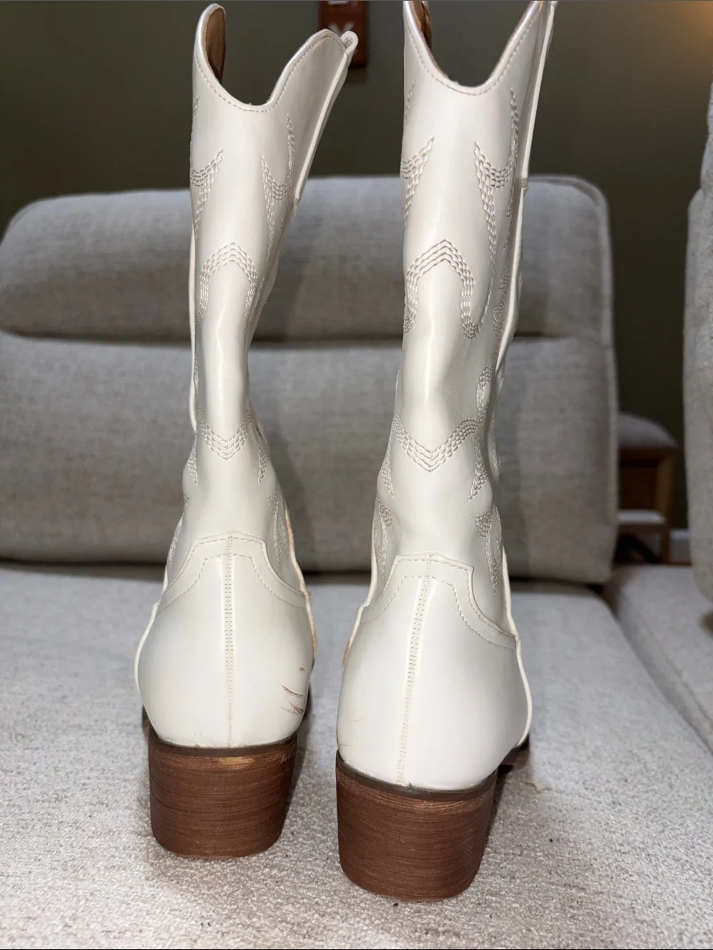 N/A classic white